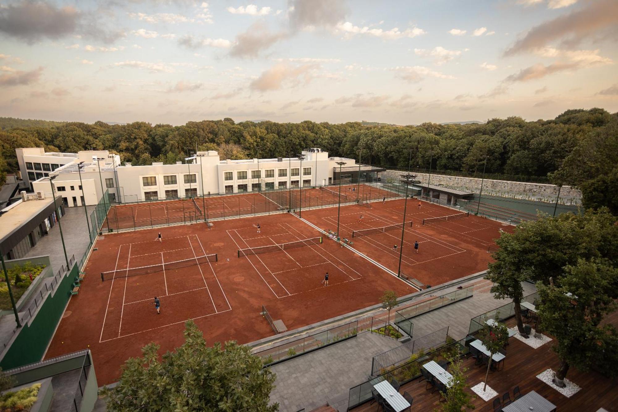 Inventist Hotel Sports Academy Истанбул Екстериор снимка